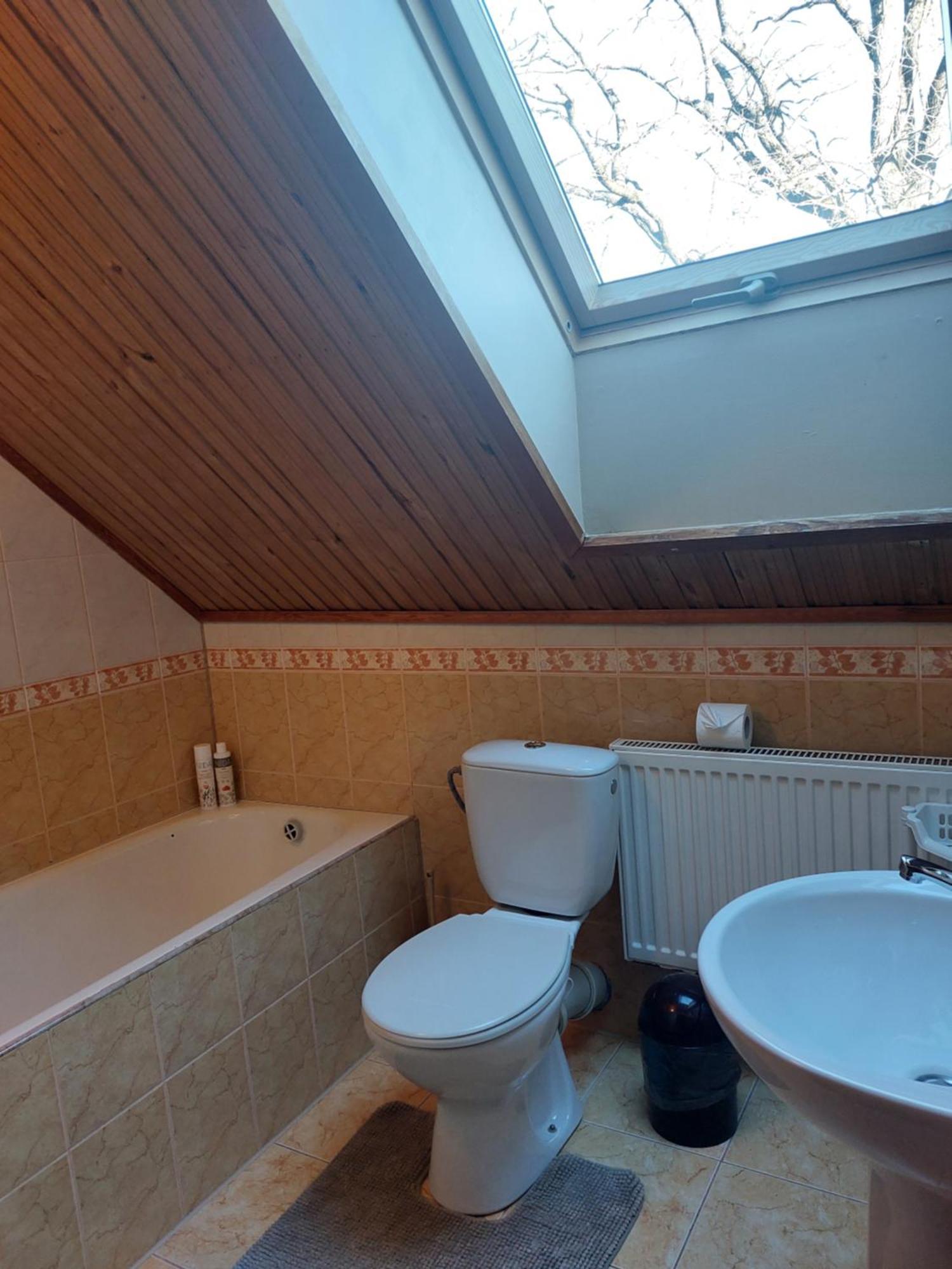 Asmonienes Sveciu Namai "Senoji Mokyklele" Hotel Smalininkai Eksteriør billede