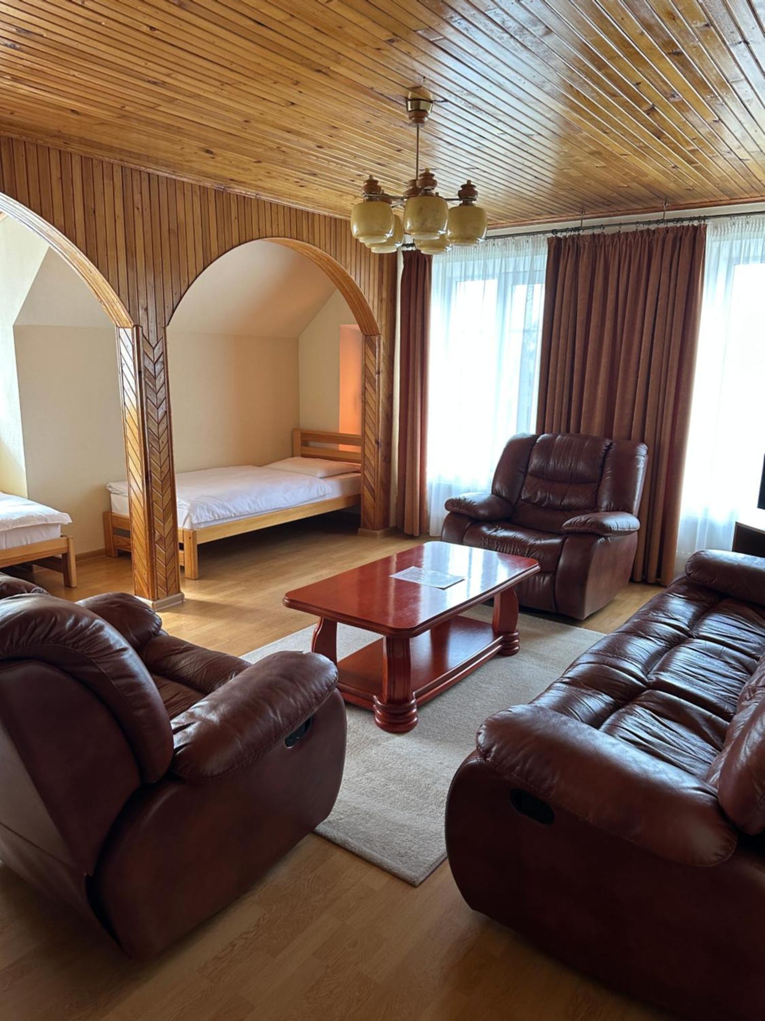 Asmonienes Sveciu Namai "Senoji Mokyklele" Hotel Smalininkai Eksteriør billede