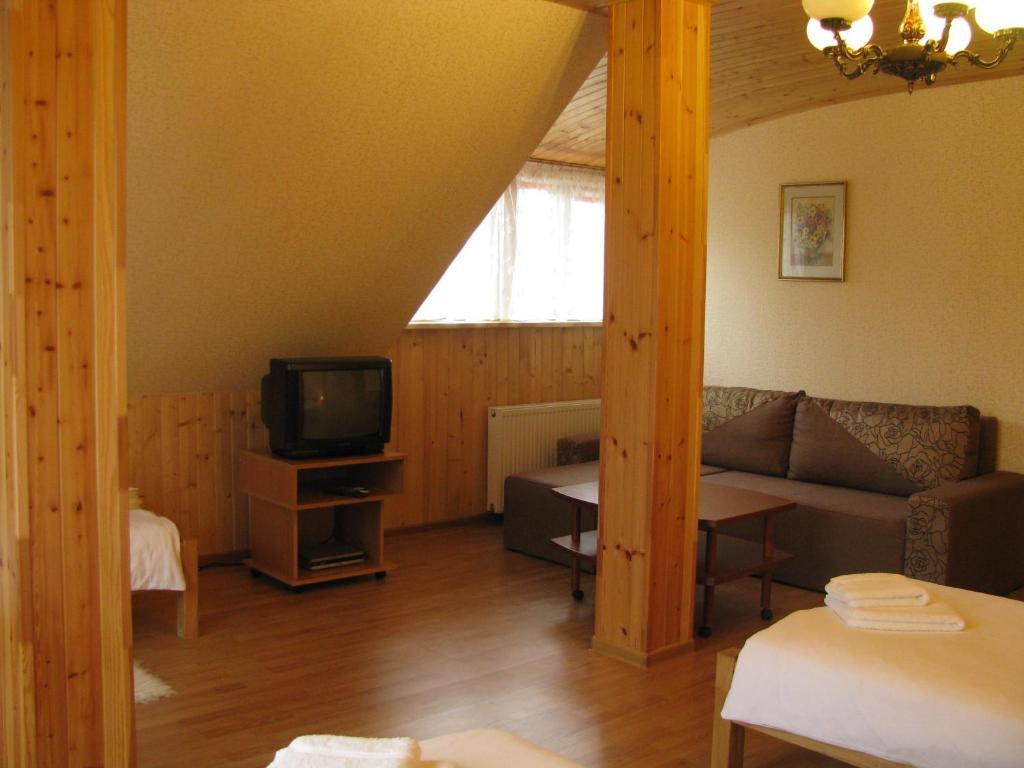 Asmonienes Sveciu Namai "Senoji Mokyklele" Hotel Smalininkai Værelse billede